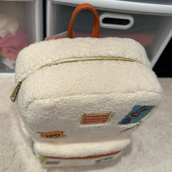 Loungefly Disney Parks Mini Backpack Zootopia Sherpa Patches & Carrot Pen Charm - Picture 8 of 11